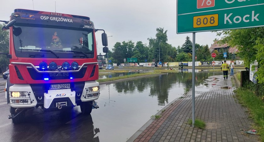 Burza nad Łukowem! Strażacy mieli pełne ręce roboty! (ZDJĘCIA)