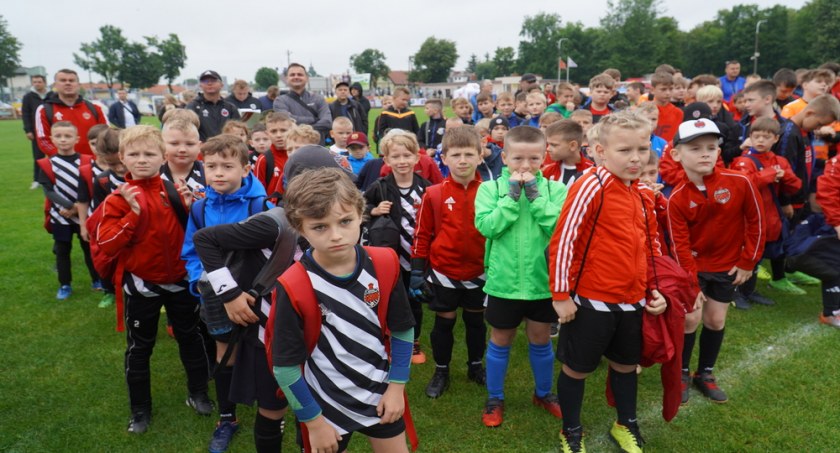 600 piłkarzy grało dziś w Łukowie. XV Memoriał Antoniego Trybonia (WIDEO) 