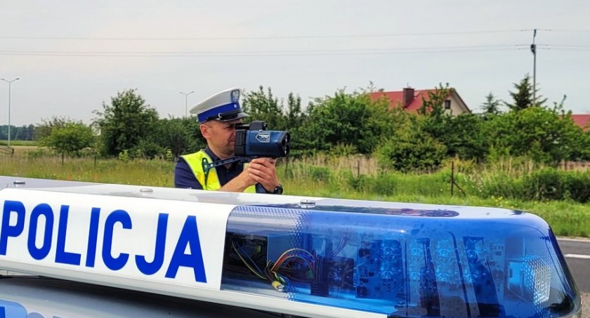 Policja w Łukowie wypowiada wojnę piratom drogowym. Dziś kaskadowe pomiary prędkości. (NASZ NEWS)