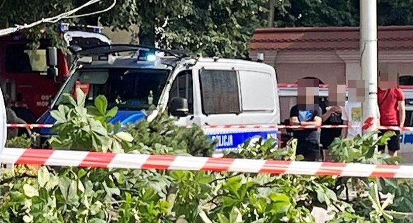 4-latek wszedł na dach. Matka była nietrzeźwa! 