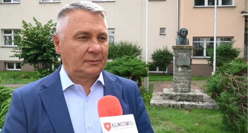 Prawie 1200 uczniów rozpocznie we wrześniu naukę w szkołach średnich w naszym powiecie (WIDEO)