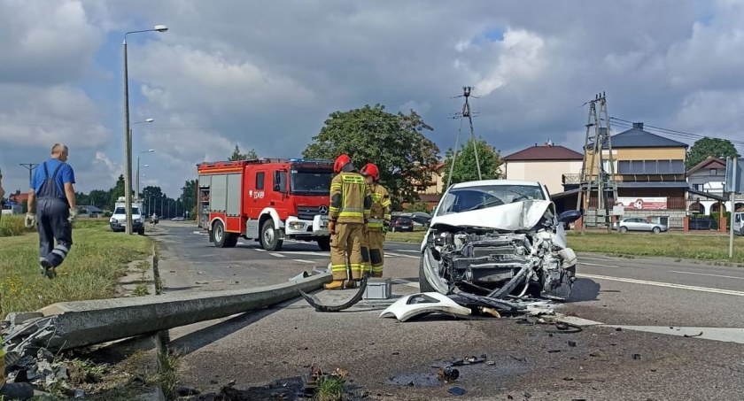 65- latka wracała z grzybów. Zasłabła za kierownicą! 