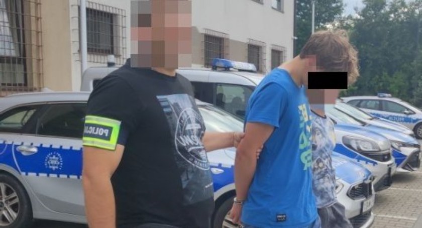 Młody znęcał się nad matką. Trafił do aresztu i odpowie przed sądem 