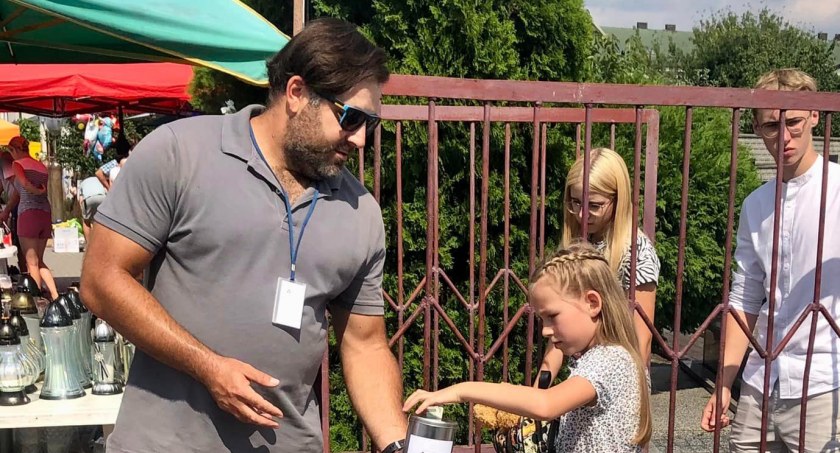 Sukces Kwesty na Cmentarzu św. Rocha w Łukowie: 12 tys. zł na renowację nagrobków