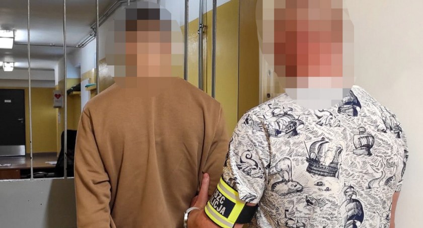 Rozpowszechniali w sieci pornografię dziecięcą! Są już w rękach policji! 
