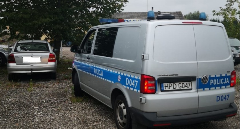 MIAŁ 3 PROMILE I DOŻYWOTNI ZAKAZ KIEROWANIA. ZATRZYMAŁ GO DZIELNICOWY