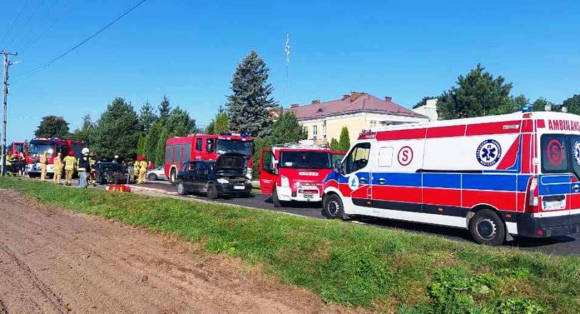 Wypadek w pierwszym dniu szkoły. Matka i dziecko w szpitalu. Babcię zabrał śmigłowiec (NASZ NEWS)