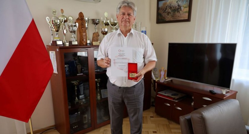 Nagroda dla wicestarosty! Janusz Kozioł z tytułem Samorządowiec 25-lecia!
