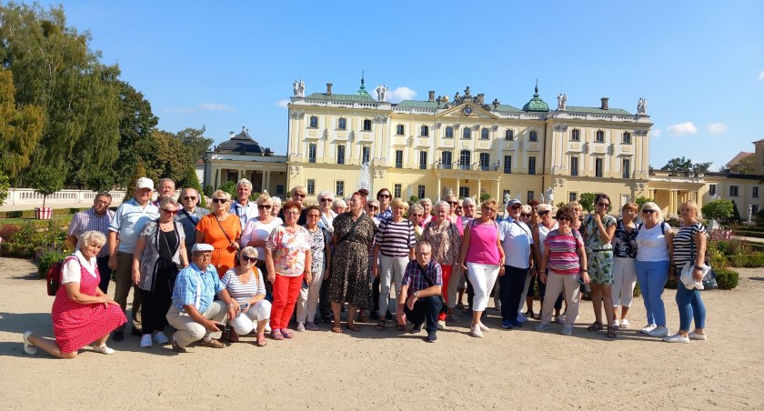 Klub Seniora Czas z Łukowa nie zwalnia tempa! Seniorzy nadal w podróży, odwiedzili Białystok.