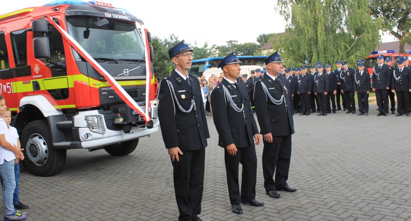 Nowy wóz OSP Tuchowicz został poświęcony. Gotowy do pierwszej akcji (WIDEO)