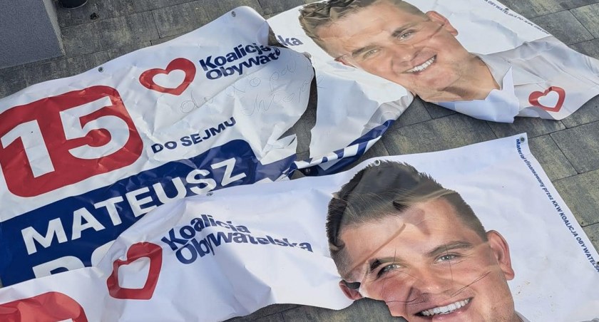 Zniszczone bannery Mateusza Popławskiego - Akt politycznego wandalizmu w Łukowie