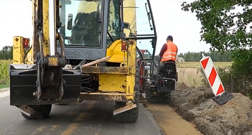 Prawie 20 dróg do poprawki. Premier sypnął kasę naszym samorządom (LISTA) 