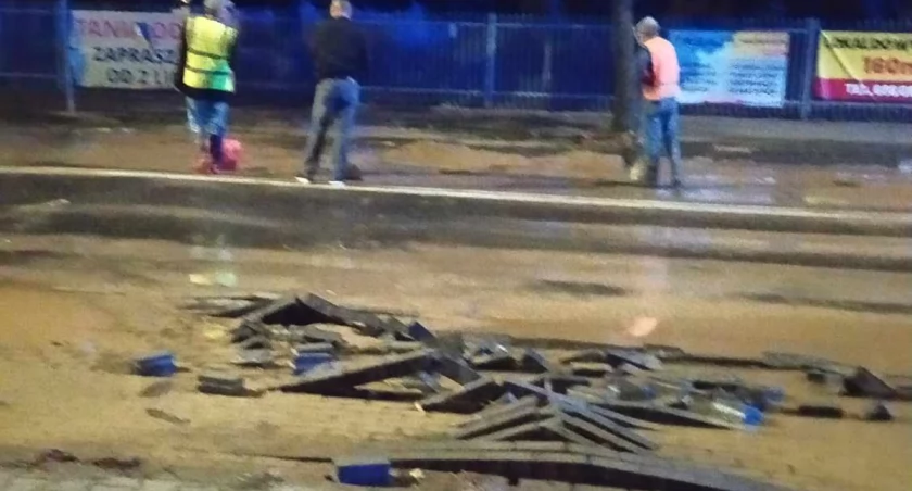Potężna awaria wodociągu w Łukowie (ZDJĘCIA)