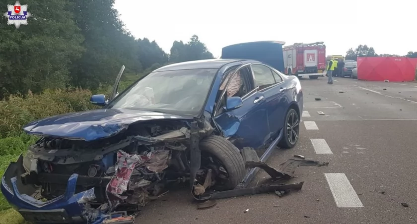 Po karambolu na DK 19 nie żyje kierowca hondy (ZDJECIA) 
