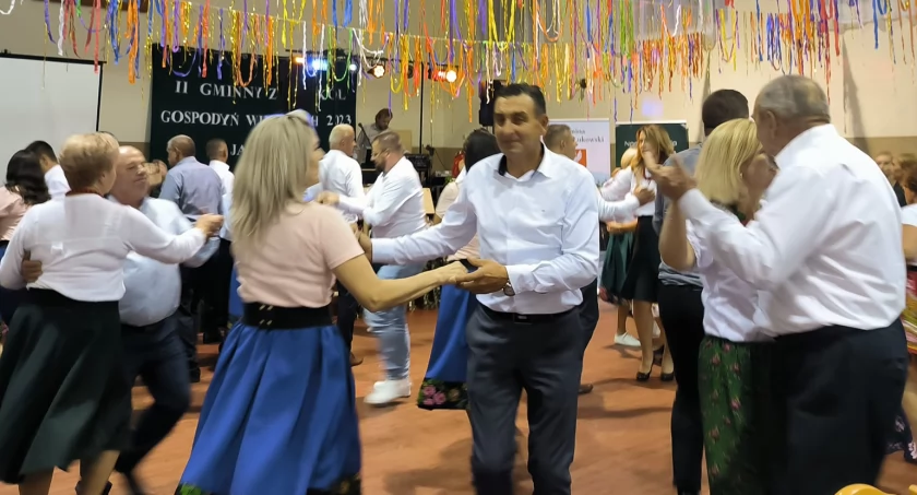 Roztańczone Gospodynie bawiły się na Balu. Zobacz zdjęcia z imprezy KGW w Jemielnem 