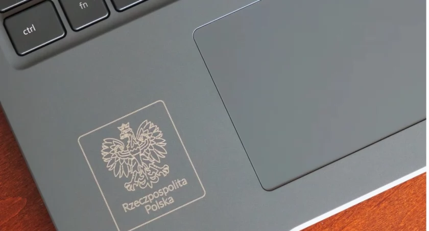 Dzieci Łukowa otrzymują laptopy w ramach programu - Laptop dla Ucznia!