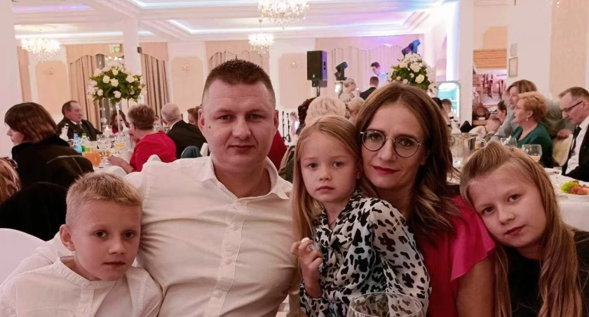 Szkoła w Sarnowie pomaga rodzinie śp. Karoliny Żmuda. Będąca w ciąży 35-latka zmarła 19 pażdziernika! 