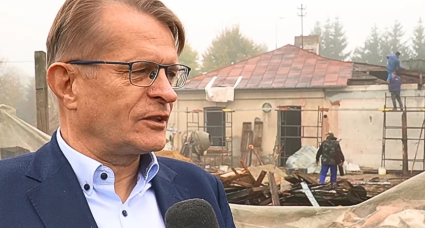 Trwa ofensywa drogowa Powiatu Łukowskiego. Remontują drogę do Wojcieszkowa (WIDEO) 