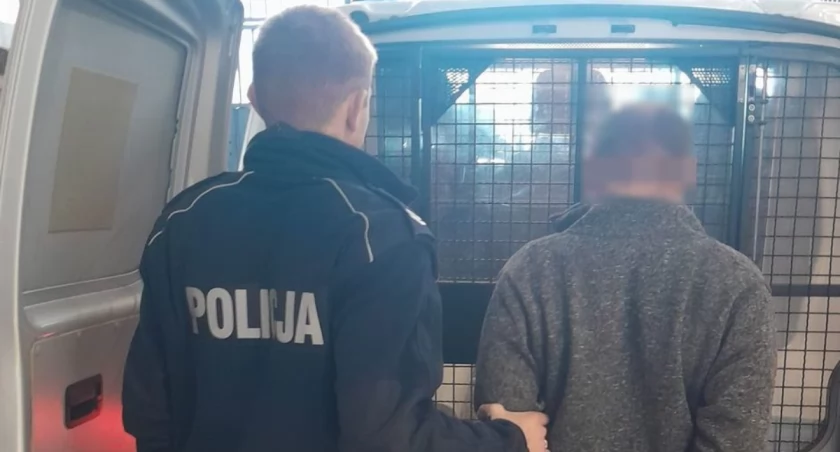 54-latek ukrywający się przed wymiarem sprawiedliwości schwytany. Przyjechał na święta! 