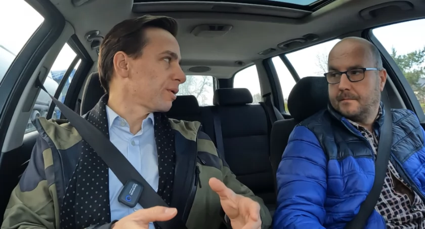 Poseł Krzysztof Bosak z Konfederacji wspiera przewoźników, w tym z Łukowa podczas protestu w Dorohusku (WIDEO)  
