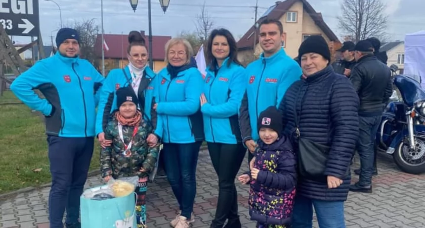 Akcja Niepodległa w Wojcieszkowie - wsparcie dla Marzenki Kardas 