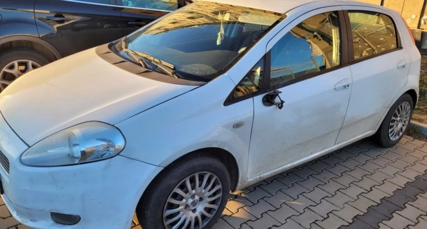 Potrącenie pieszego w Łukowie - kierowca uciekł z miejsca zdarzenia, 75-latek w szpitalu. 41-latka zatrzymana 