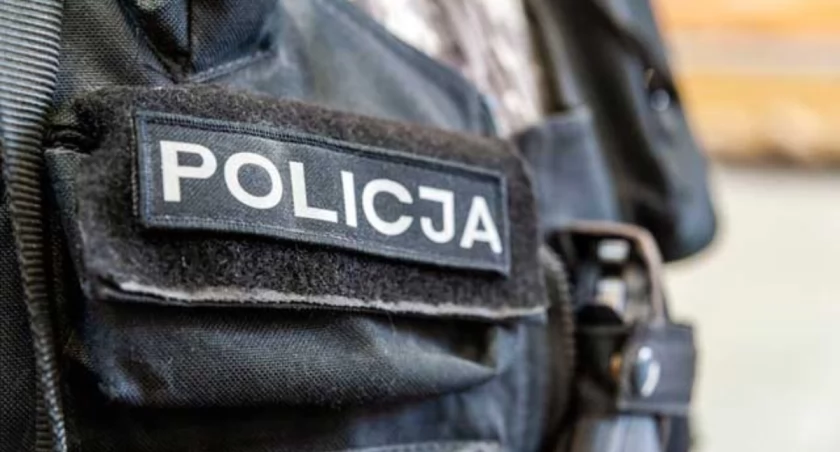 Łuków: Policja zabezpiecza 1000 paczek papierosów bez polskich znaków skarbowych akcyzy