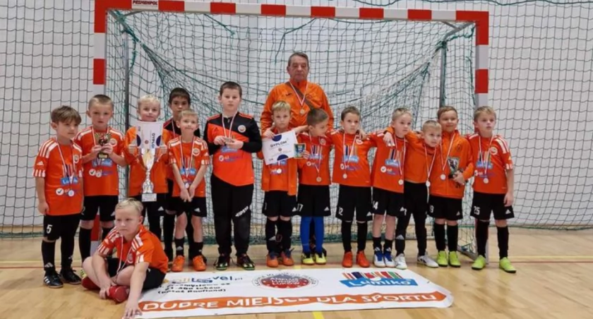  Amplus Lumio Łuków rocznik 2016 zwycięża w Leśnej Podlaskiej