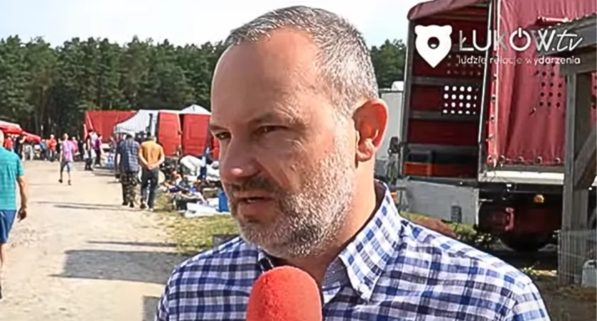 Prawie nowe BMW posła Krzysztofa Hetmana! Duże oszczędności na koncie! 