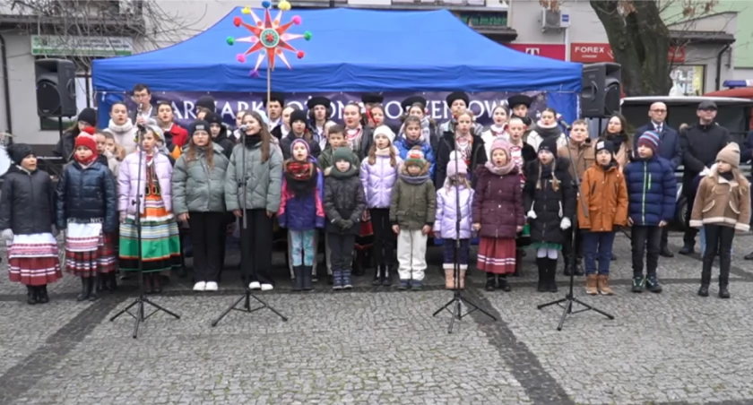 Na jarmarku bożonarodzeniowym w Łukowie już czuć święta.
