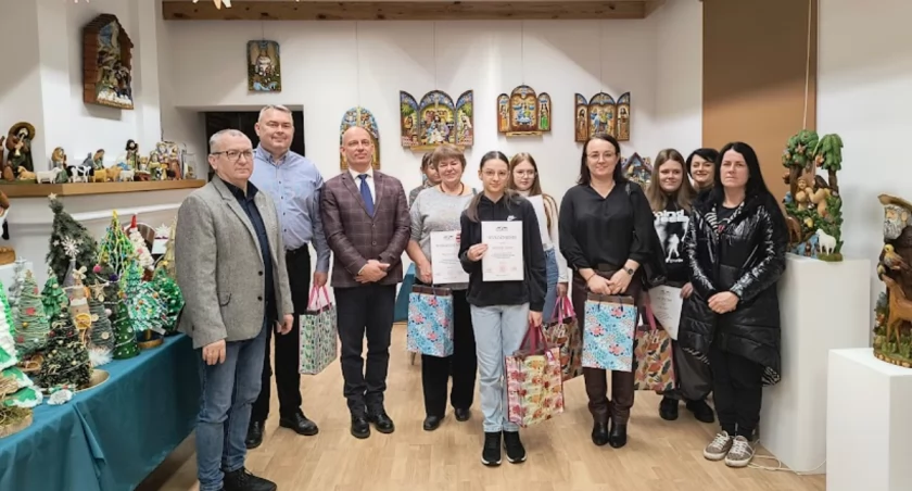 Muzeum Regionalne w Łukowie rozstrzygnęło konkurs na kartkę bożonarodzeniową. Zobacz, kto wygrał.
