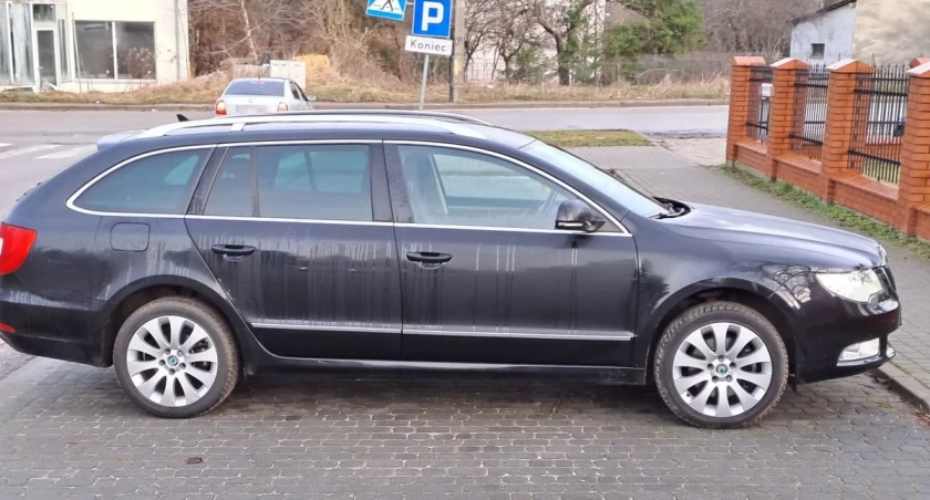 Zgłosił kradzież Skody. Zatrzymano go za posiadanie narkotyków.