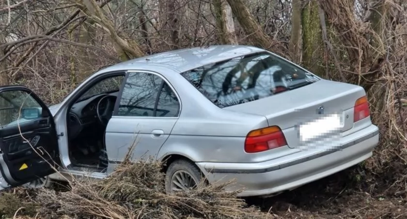 Nietrzeźwy kierowca BMW uciekał przed policją. Grozi mu do 5 lat więzienia.