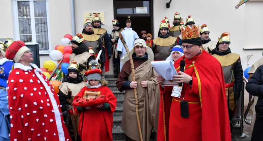 Orszak Trzech Króli w Łukowie: Jubileuszowy Marsz  dla Jakuba z Gołaszyna (WIDEO+ FOTO)