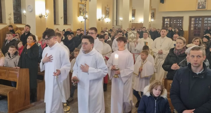 Parafia Najświętszej Maryi Panny Matki Kościoła w Łukowie celebruje Świąteczny Czas z Kolejarzami