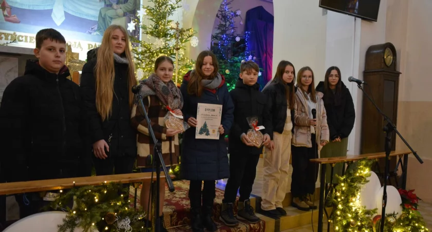 Kolędowanie z uczniami w Wilczyskach (WIDEO  + FOTO) 