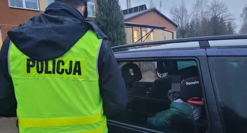 Akcja Bezpieczny Maluch - kontrole przewożenia dzieci w pojazdach. Apel Policji! 