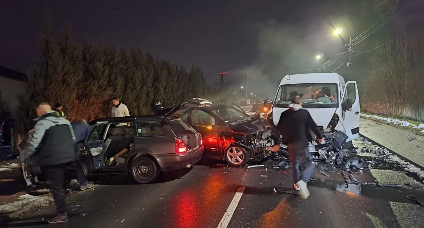 Wypadek na Świderskiej w Łukowie Są ranni. Trwa akcja ratunkowa!  (WIDEO)