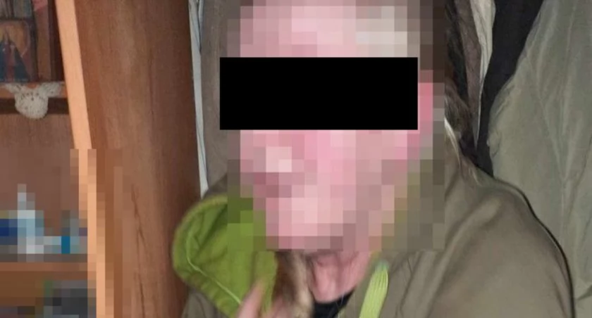 Kuriozalna ucieczka przed wymiarem sprawiedliwości w Łukowie. Kobieta ukryła się w swojej szafie