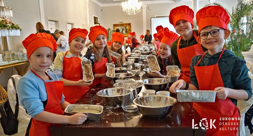 Ferie ŁOK: Smakowite przygody i kreatywne zajęcia w Parisel Palace (FOTO)