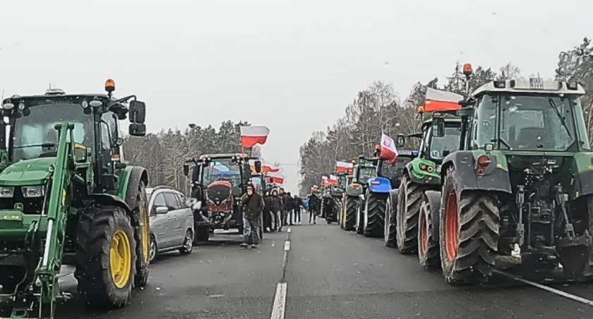 BORKI: W środku rolniczego protestu (WIDEO)