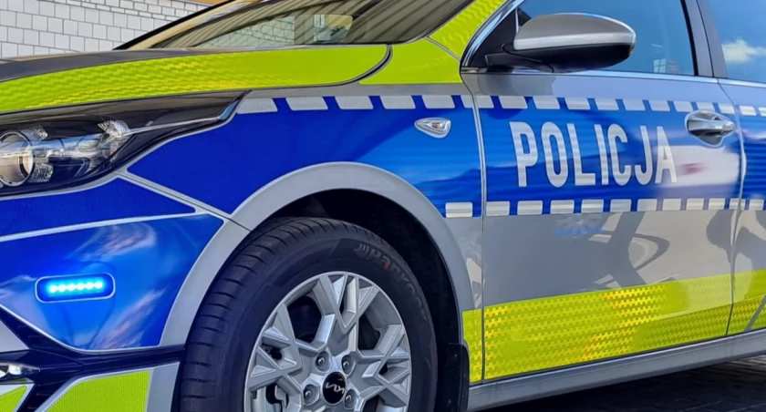 Dziecko na parapecie okna - Matka pod wpływem alkoholu zatrzymana przez policję