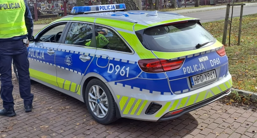 Robili zdjęcia i latali dronem koło węzła kolejowego pod Łukowem 