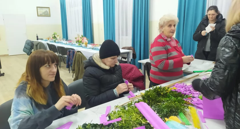 Na Niedzielę Palmową w Gminie Stoczek Łukowski - warsztaty z robienia palm wielkanocnych  (WIDEO)