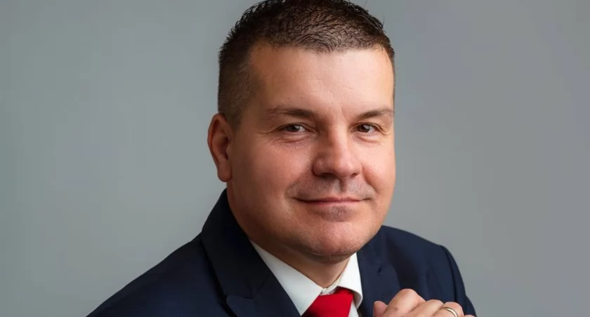 ROBERT SOKOŁOWSKI ZE STOWARZYSZENIA 