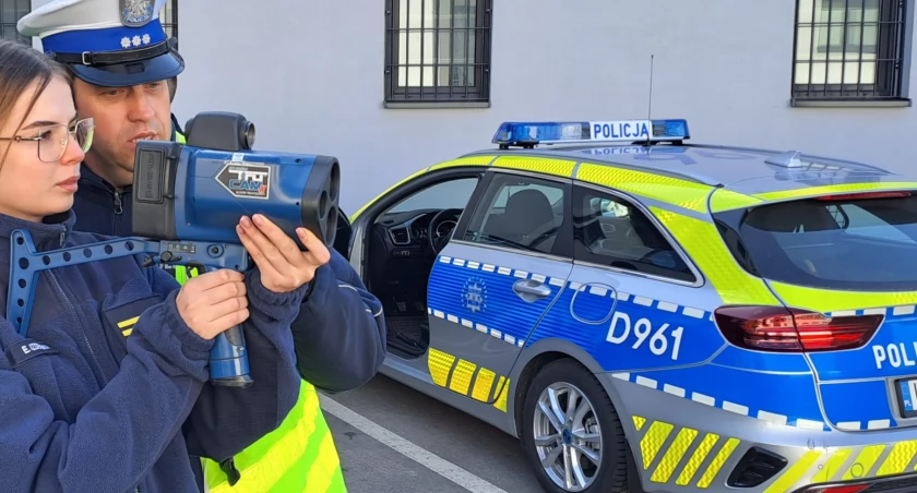 Policja w Łukowie szuka ludzi do pracy. Zarobki? Ponad 5k 
