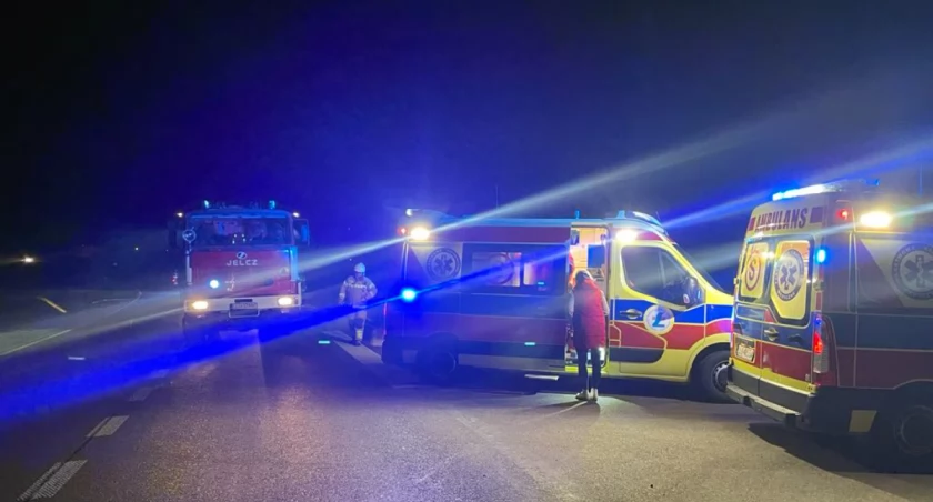 Wypadek w Wojcieszkowie. Auto skończyło w rowie ! 