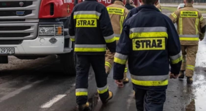 Święta na drogach: Wypadek w m. Gołe Łazy. Opel wyciągnięty z wody w Turzych Rogach! 