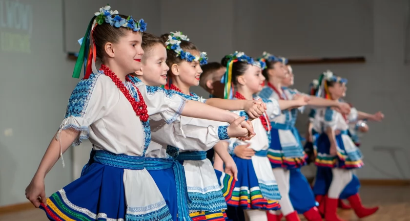 Niezapomniany wieczór z muzyką i tańcem w Łukowie - relacja z koncertu ZPiT Łukowiacy
