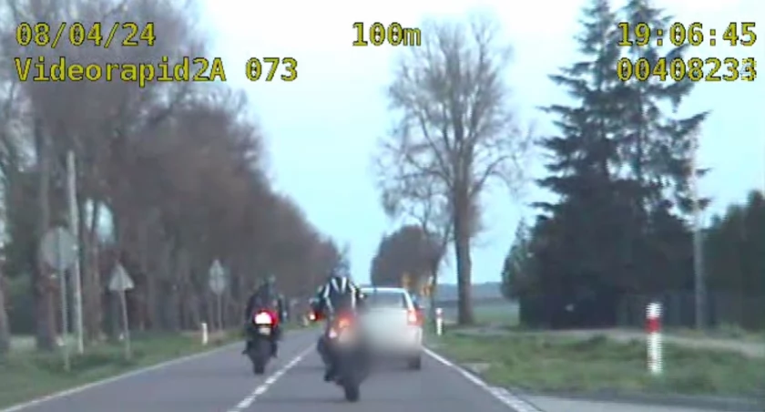 Dwóch piratów  na motorach. Nie uwierzysz ile mieli na liczniku!  (WIDEO)